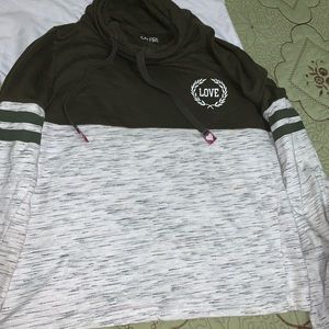 Women’s sweater